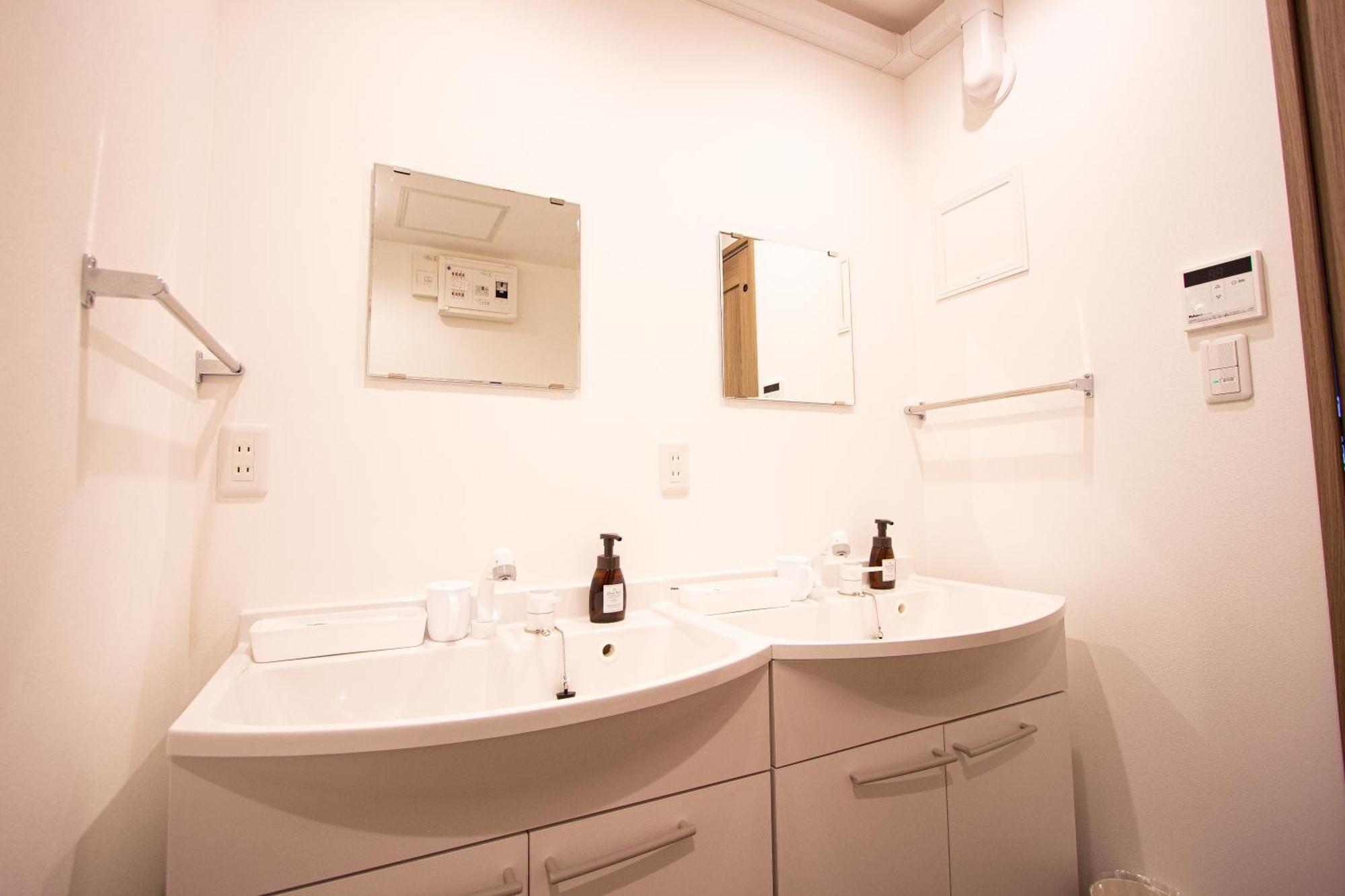 Hiro Building Apartment Stay Фукуока Экстерьер фото
